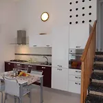 In 37070 Апартаменти *